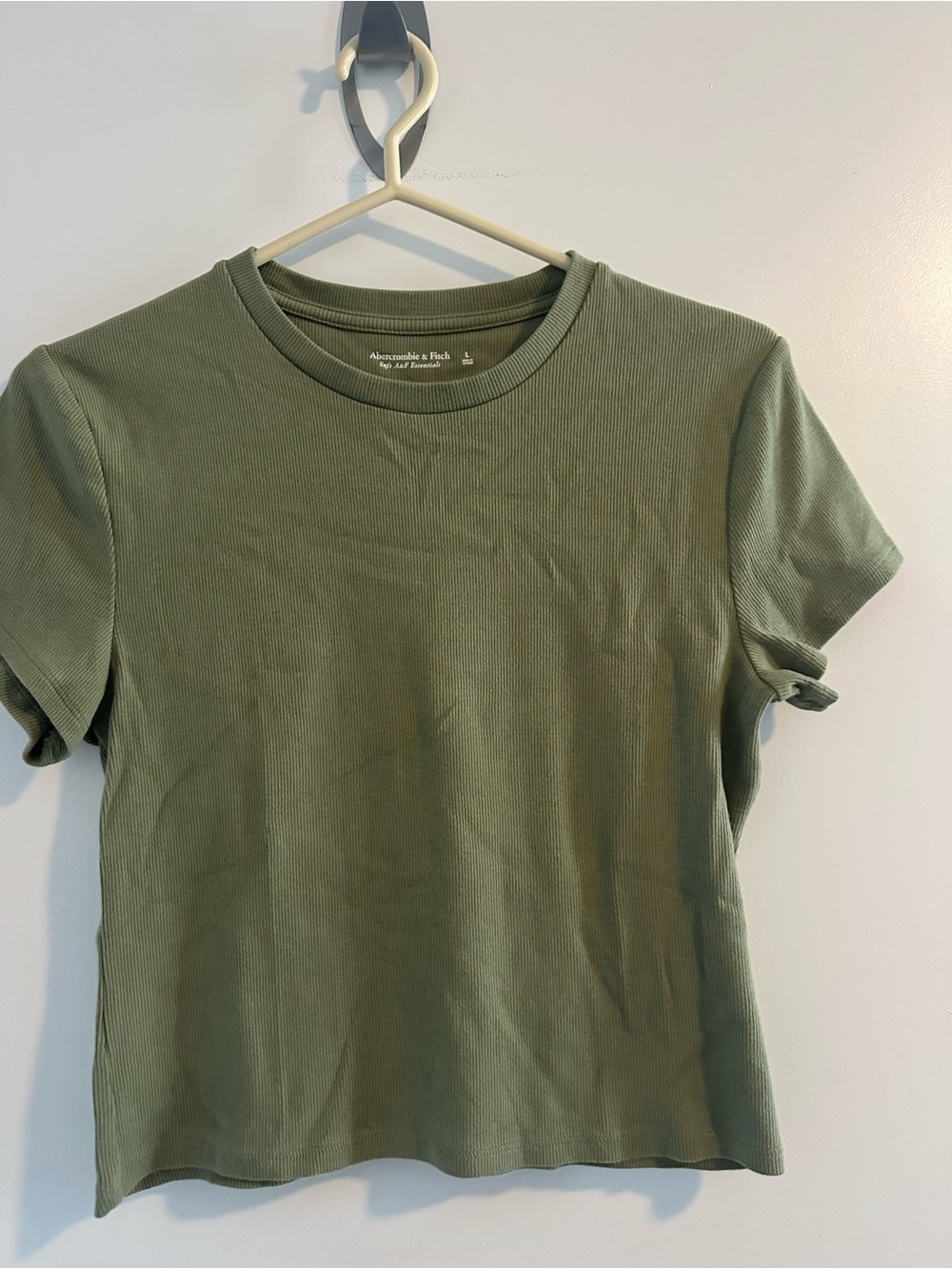 Abercrombie & Fitch Woman’s -Olive Green Ribbed Short-Sleeve Crewneck Tee